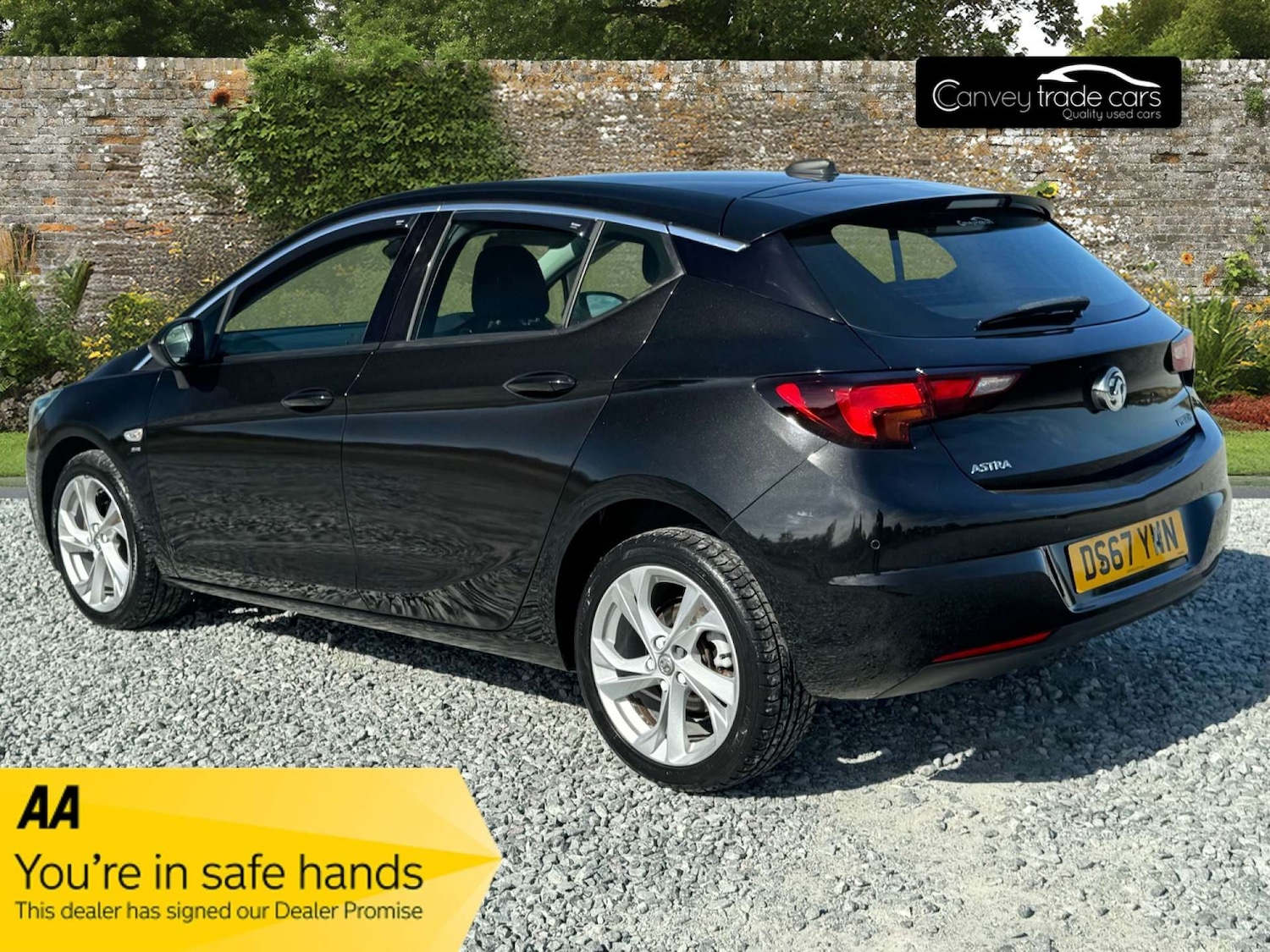 Used Vauxhall Astra 2017 for sale - 76594719: Photo 2