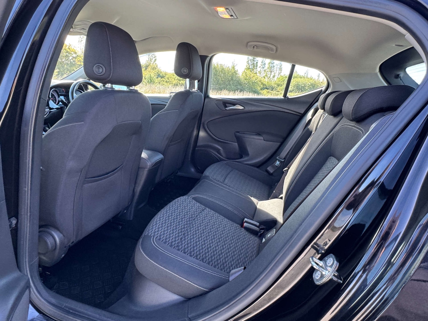 Used Vauxhall Astra 2017 for sale - 76594719: Photo 21