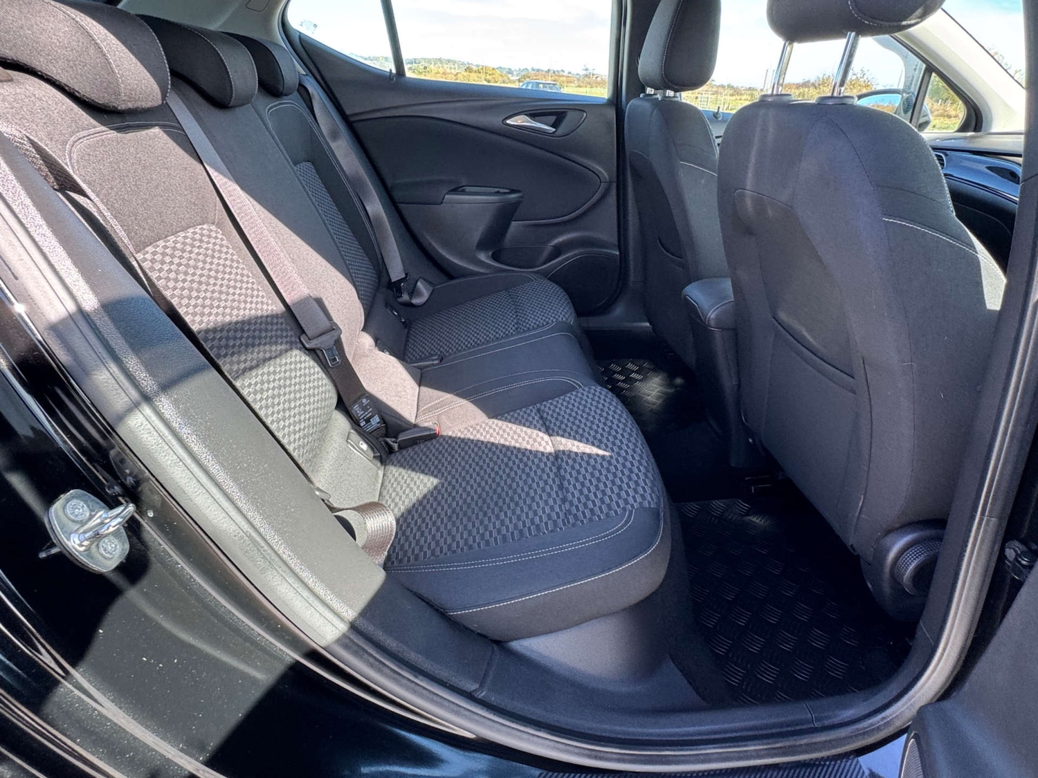 Used Vauxhall Astra 2017 for sale - 76594719: Photo 23