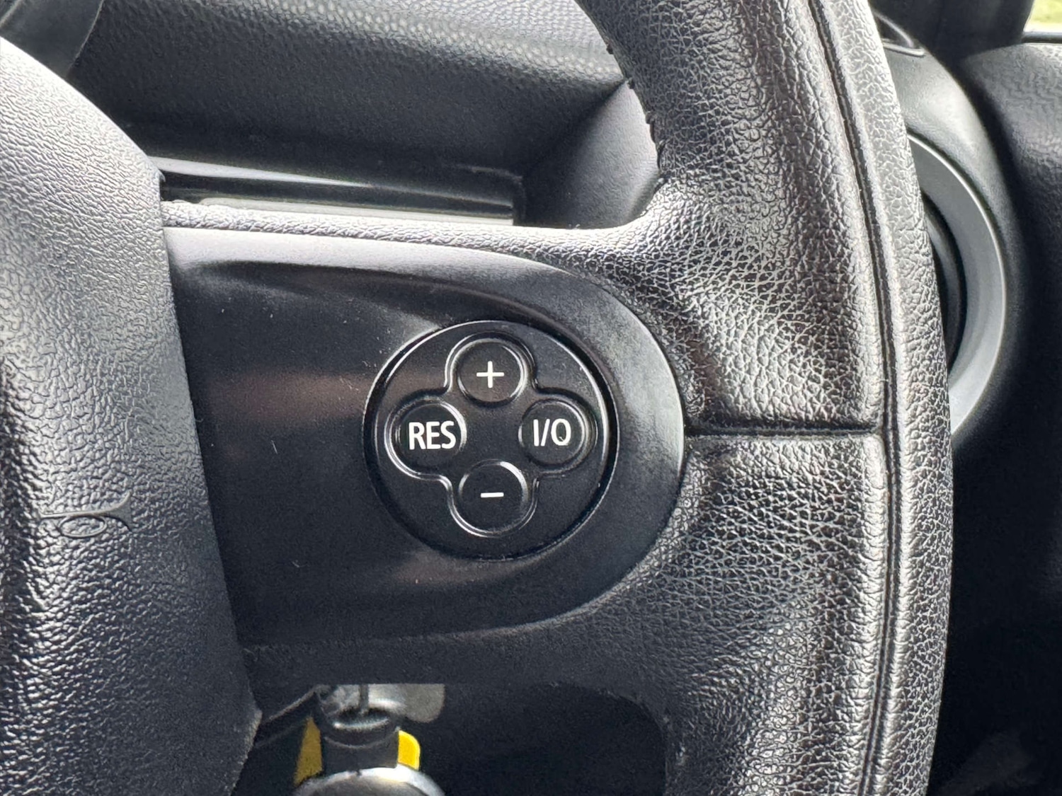 Used MINI Convertible 2012 for sale - 76421740: Photo 32