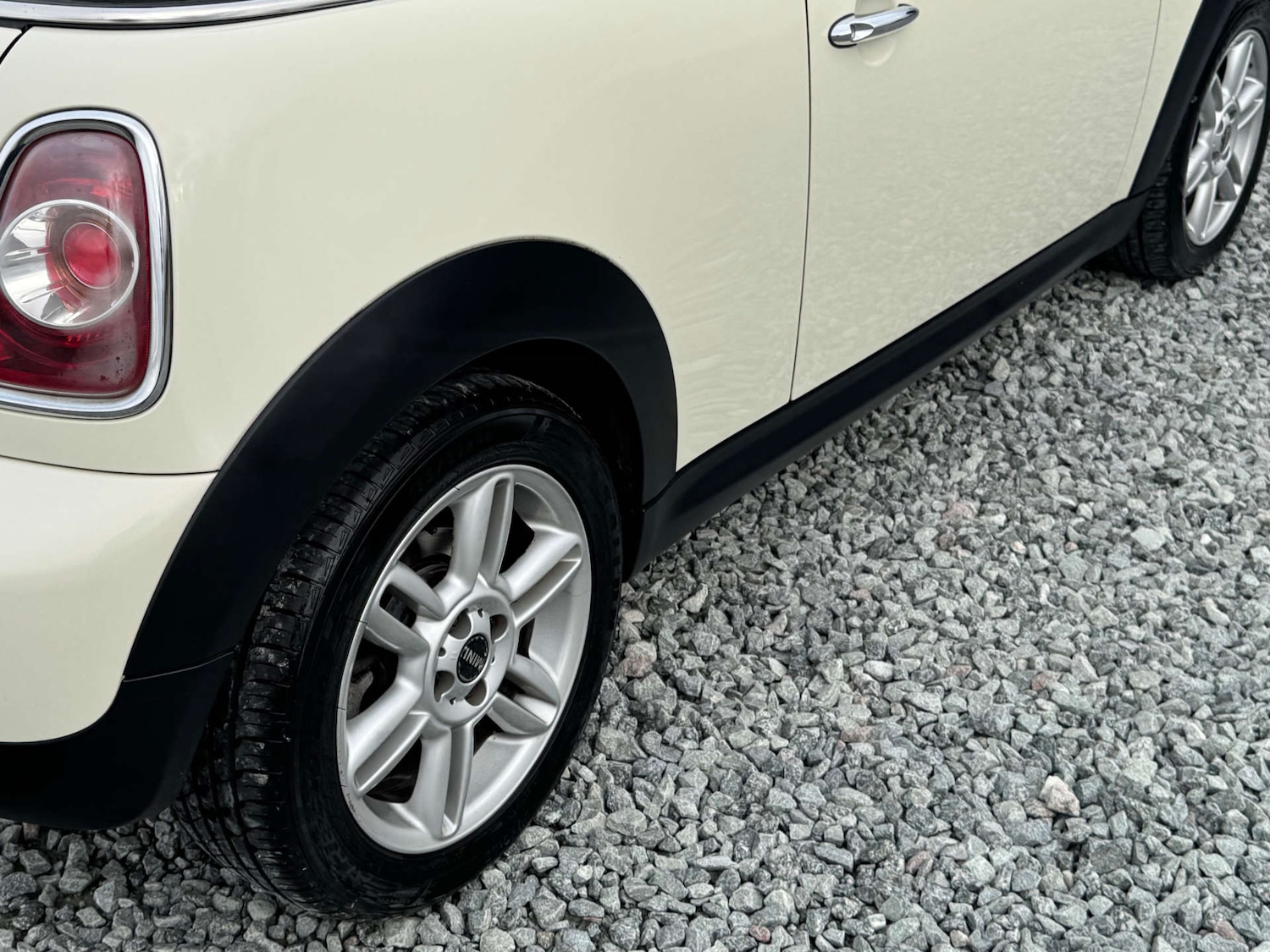 Used MINI Convertible 2012 for sale - 76421740: Photo 46