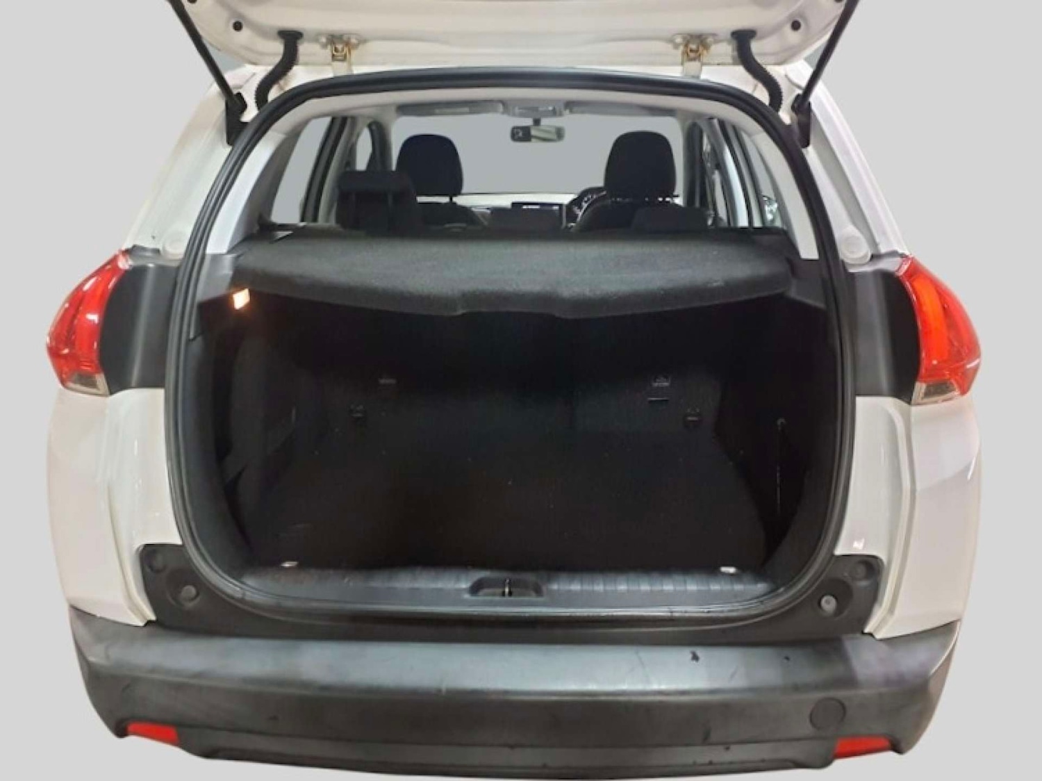 Used Peugeot 2008 2015 for sale - 76618188: Photo 9