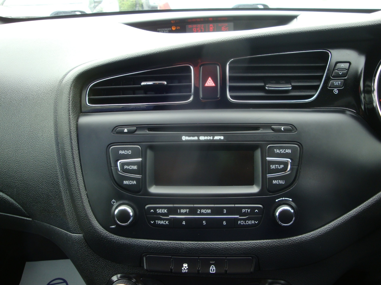 Used Kia Pro Ceed 2013 for sale - 74769597: Photo 11