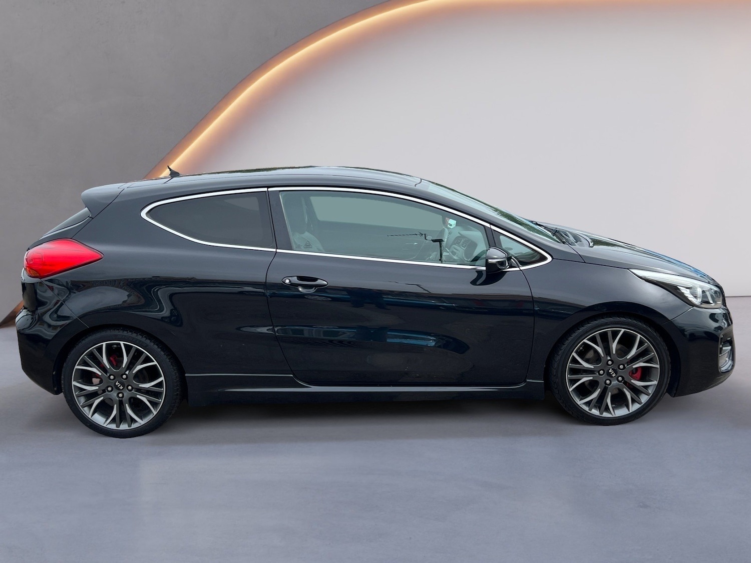 Used Kia Pro Ceed 2013 for sale - 74769597: Photo 6