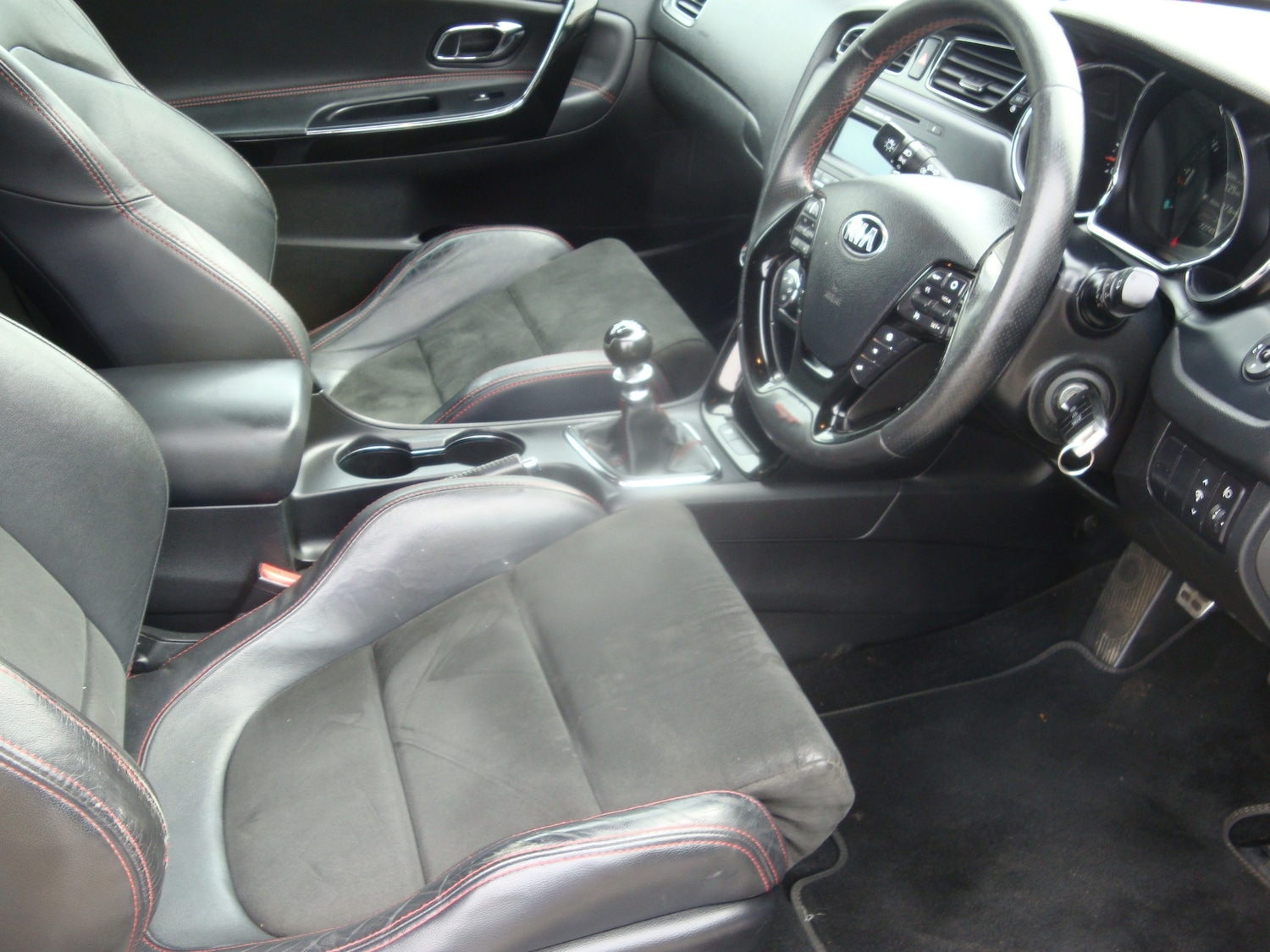 Used Kia Pro Ceed 2013 for sale - 74769597: Photo 9