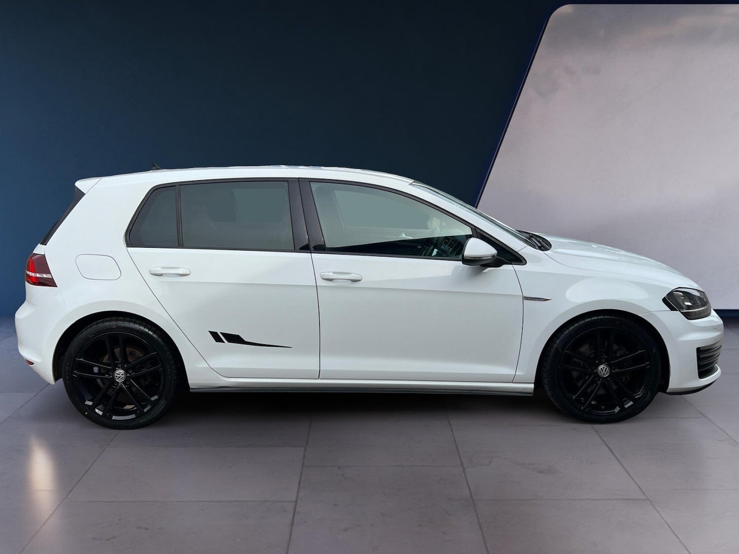 Used Volkswagen Golf 2016 for sale - 77872186: Photo 3