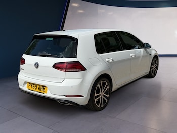Used Volkswagen Golf 2019 for sale - 78468026: Photo