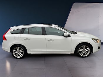 Used Volvo V60 2010 for sale - 76016662: Photo 3