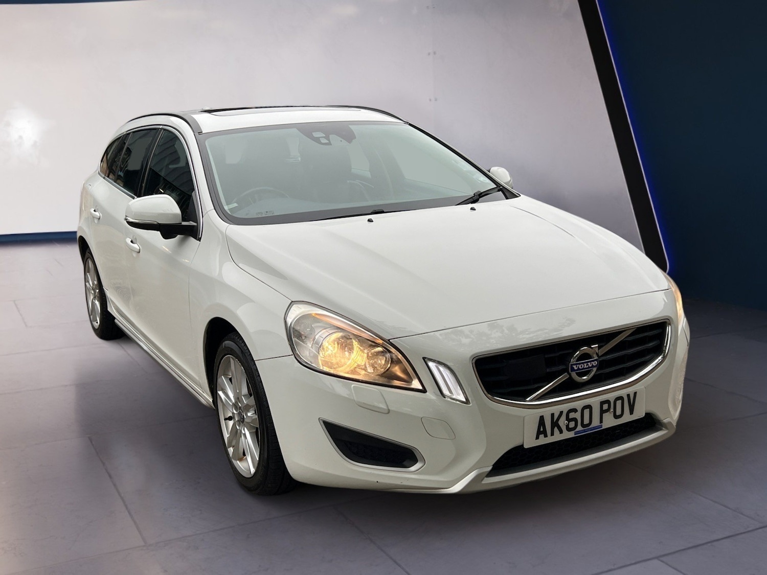 Used Volvo V60 2010 for sale - 76016662: Photo 7