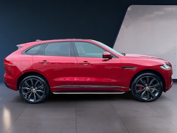 Used Jaguar F-Pace 2017 for sale - 77296599: Photo
