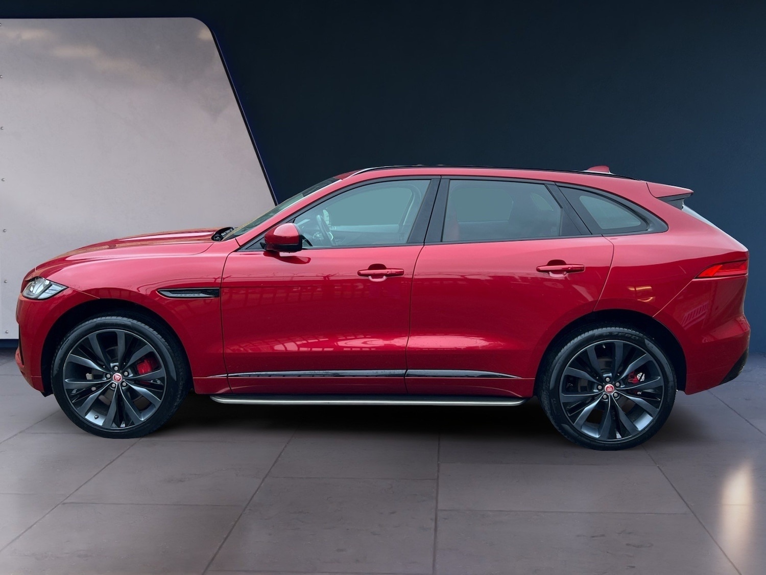 Used Jaguar F-Pace 2017 for sale - 77296599: Photo 6
