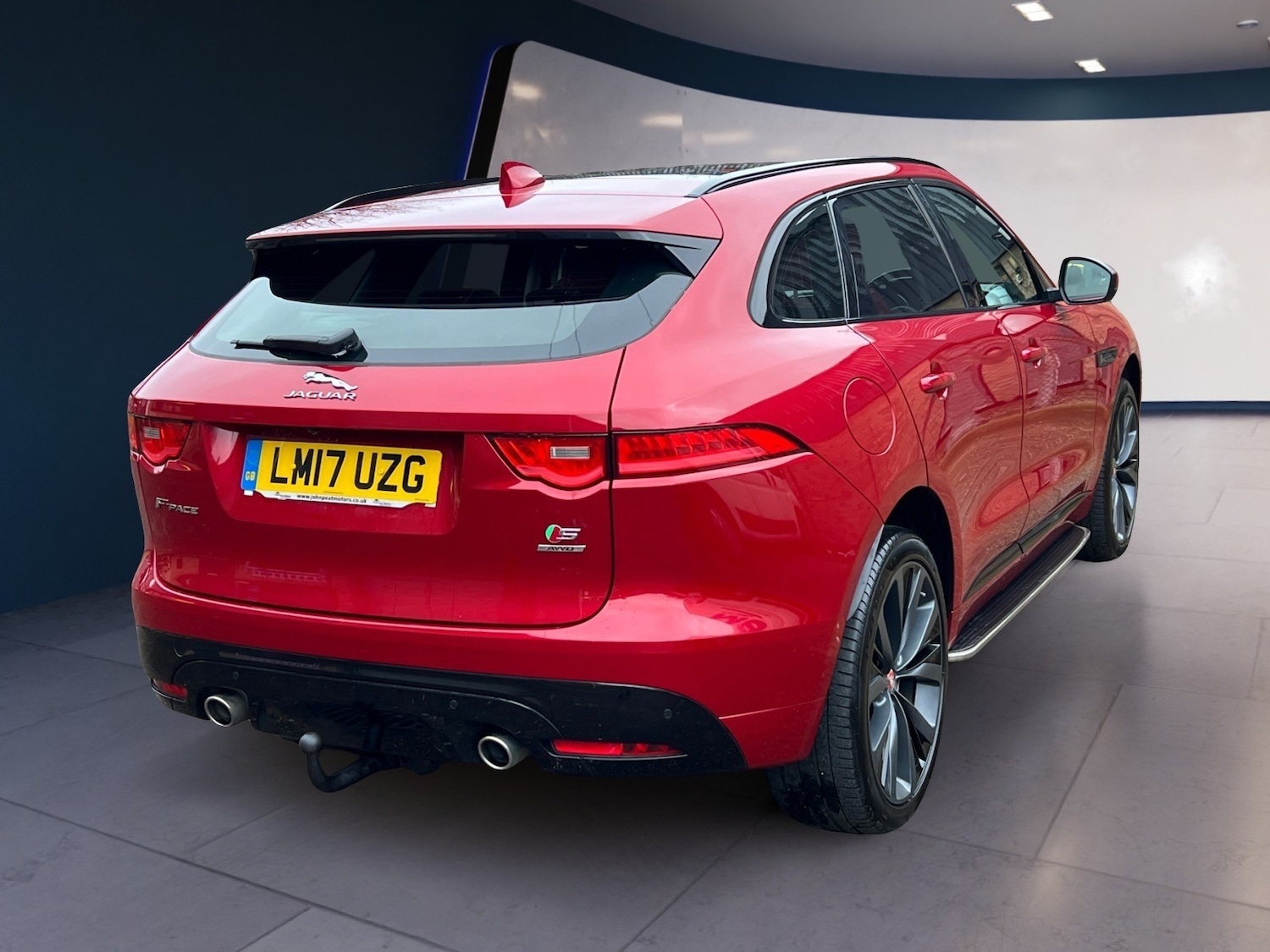 Used Jaguar F-Pace 2017 for sale - 77296599: Photo 8