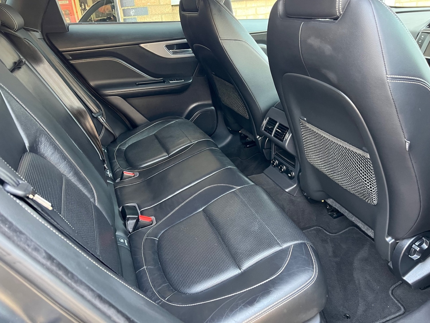 Used Jaguar F-Pace 2016 for sale - 77245326: Photo 14