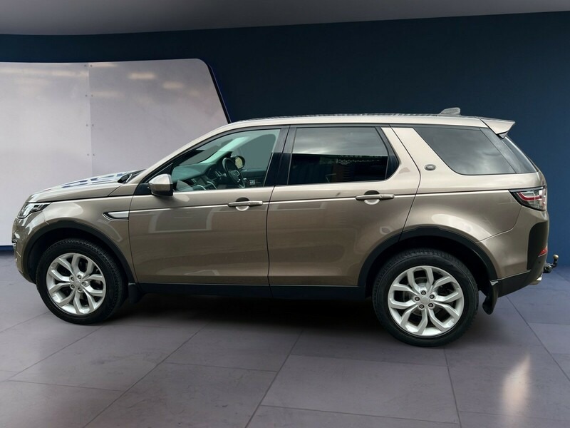 Used Land Rover Discovery Sport 2017 for sale - 76517992: Photo 3