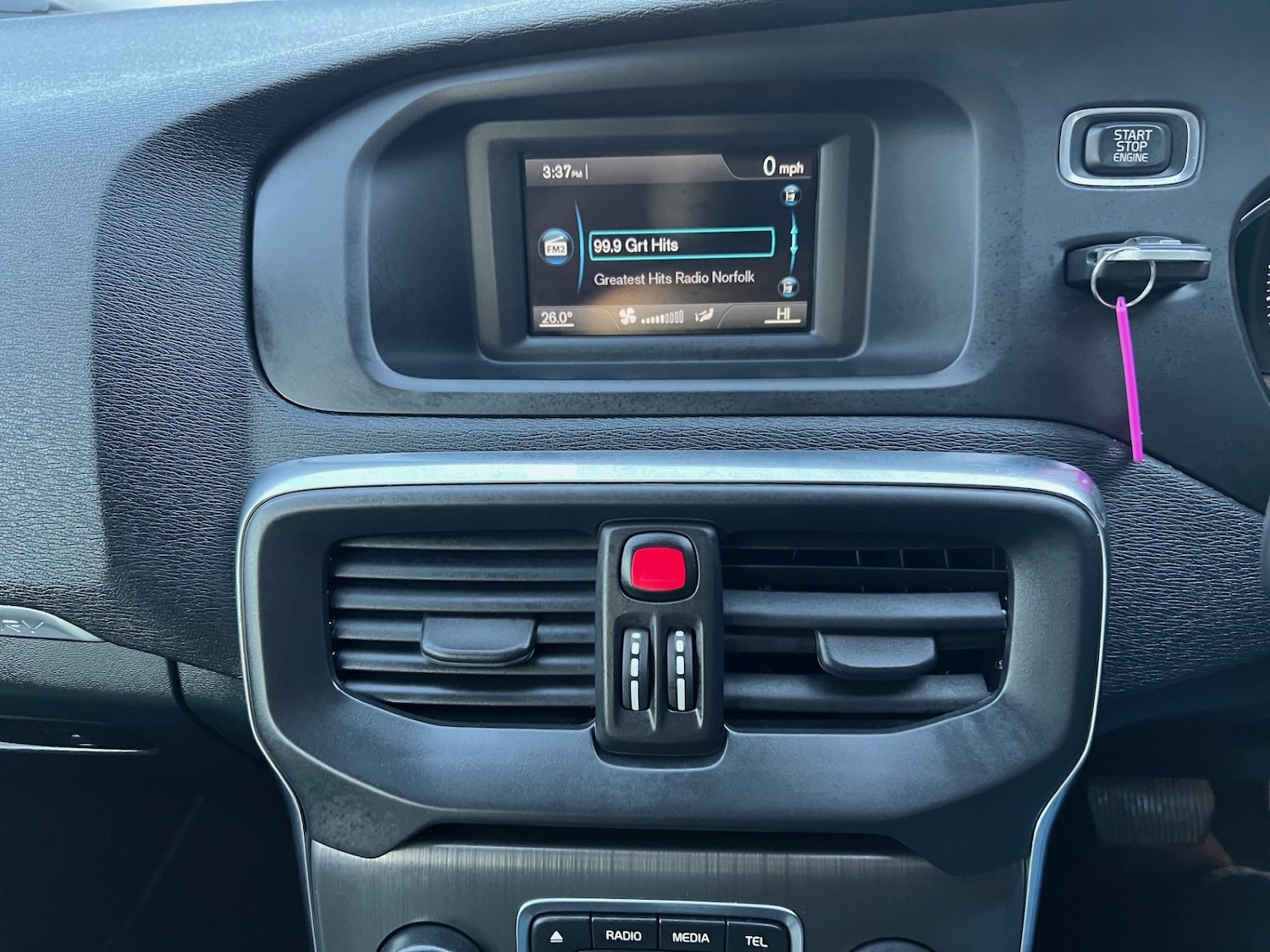 Used Volvo V40 2015 for sale - 76652748: Photo 11