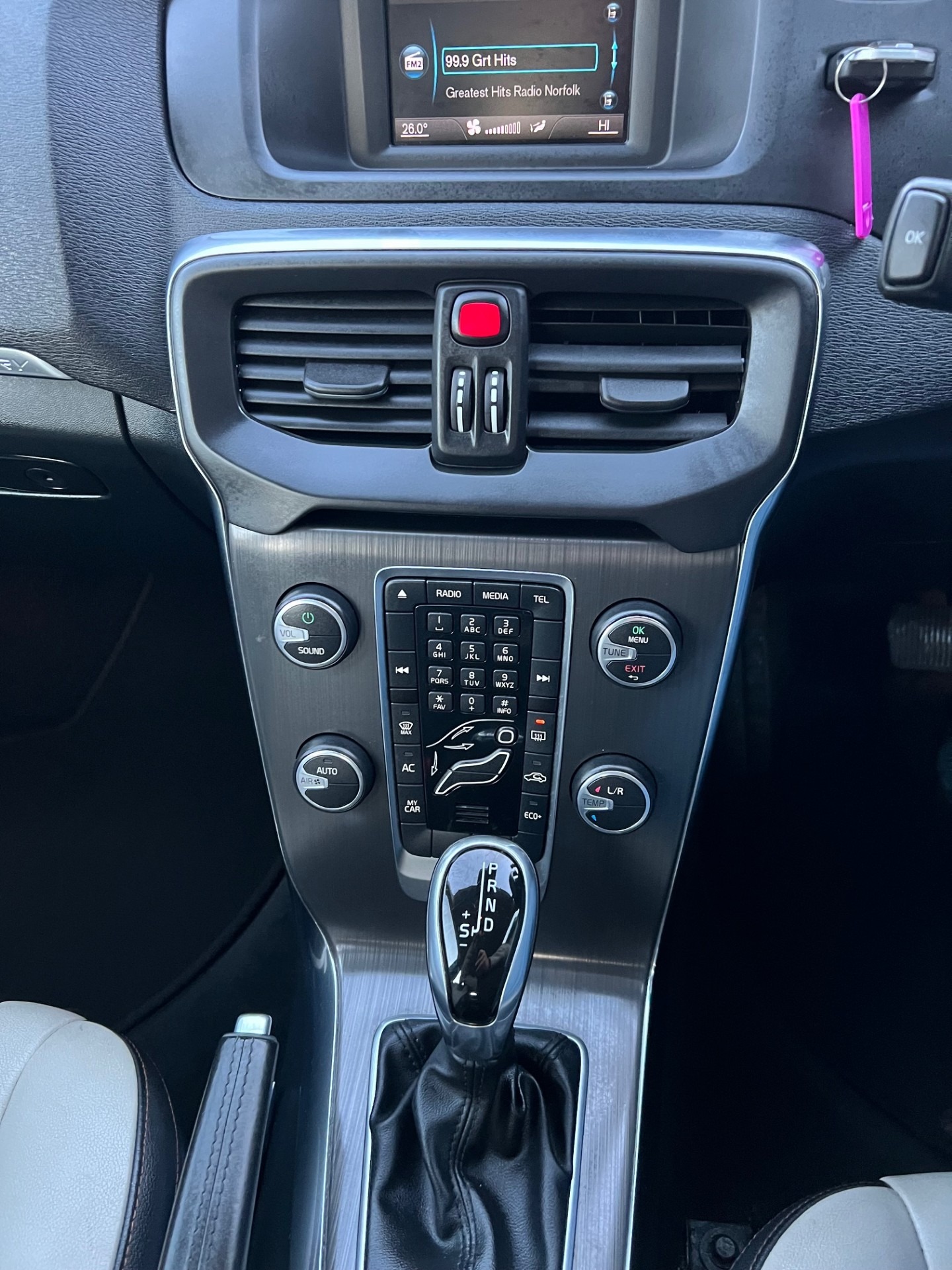 Used Volvo V40 2015 for sale - 76652748: Photo 12