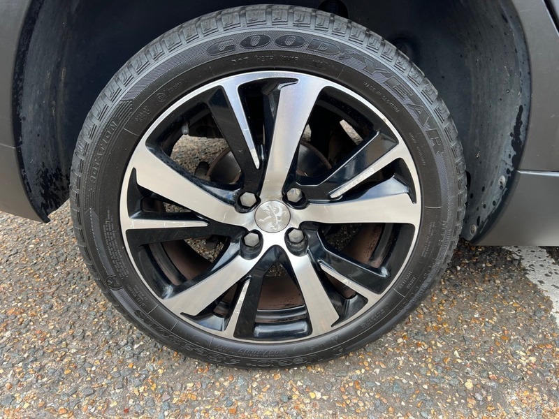 Used Peugeot 2008 2017 for sale - 77093773: Photo 15