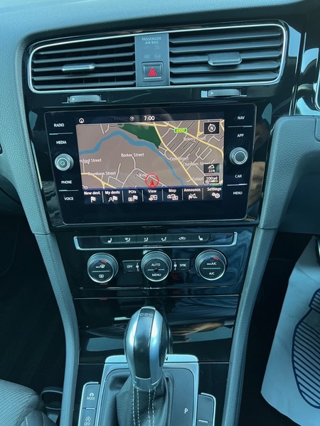 Used Volkswagen Golf 2018 for sale - 76554077: Photo 11