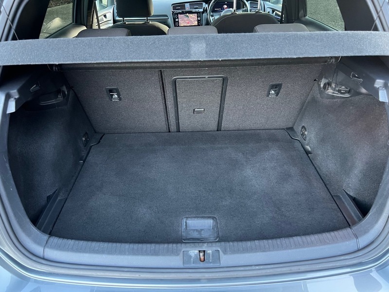 Used Volkswagen Golf 2018 for sale - 76554077: Photo 16