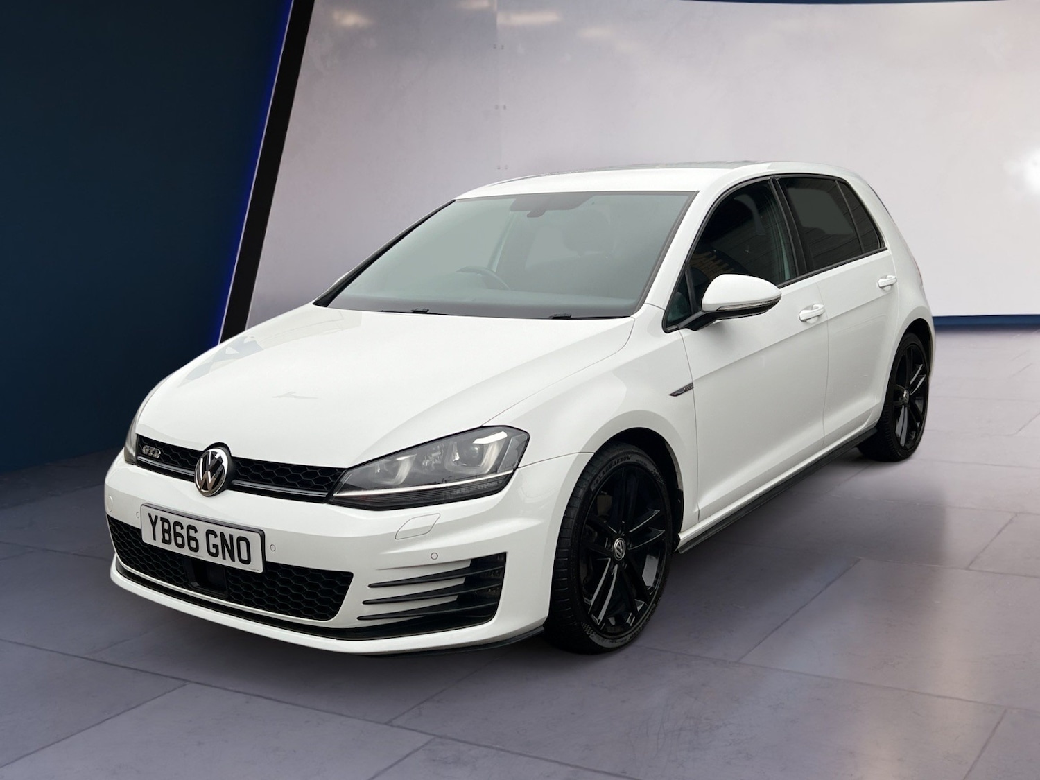 Used Volkswagen Golf 2016 for sale - 77528154: Photo 4