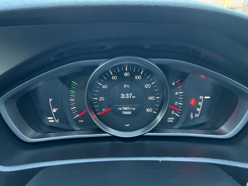 Used Volvo V40 2015 for sale - 77093907: Photo 16