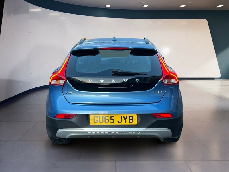 Used Volvo V40 2015 for sale - 77093907: Photo 5