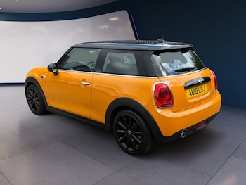 Used MINI Hatch 2018 for sale - 78938022: Photo