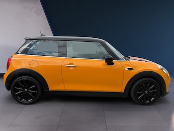 Used MINI Hatch 2018 for sale - 78938022: Photo