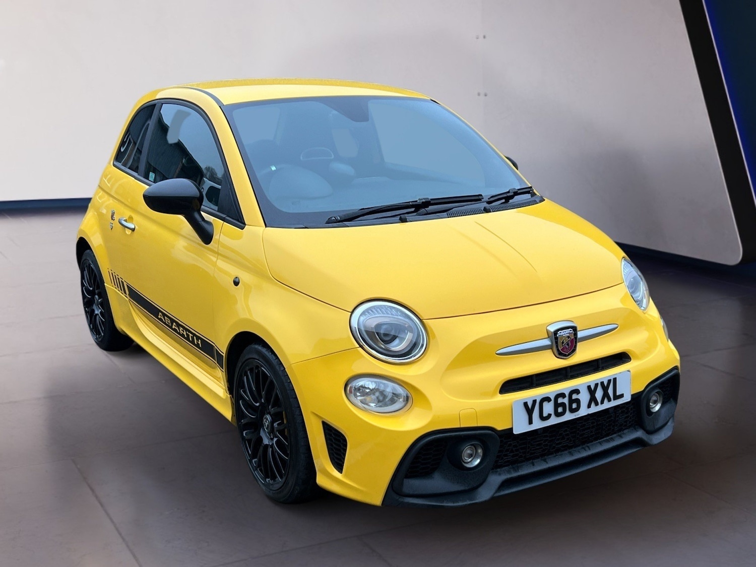 Used Abarth 595 2016 for sale - 77403492: Photo 2