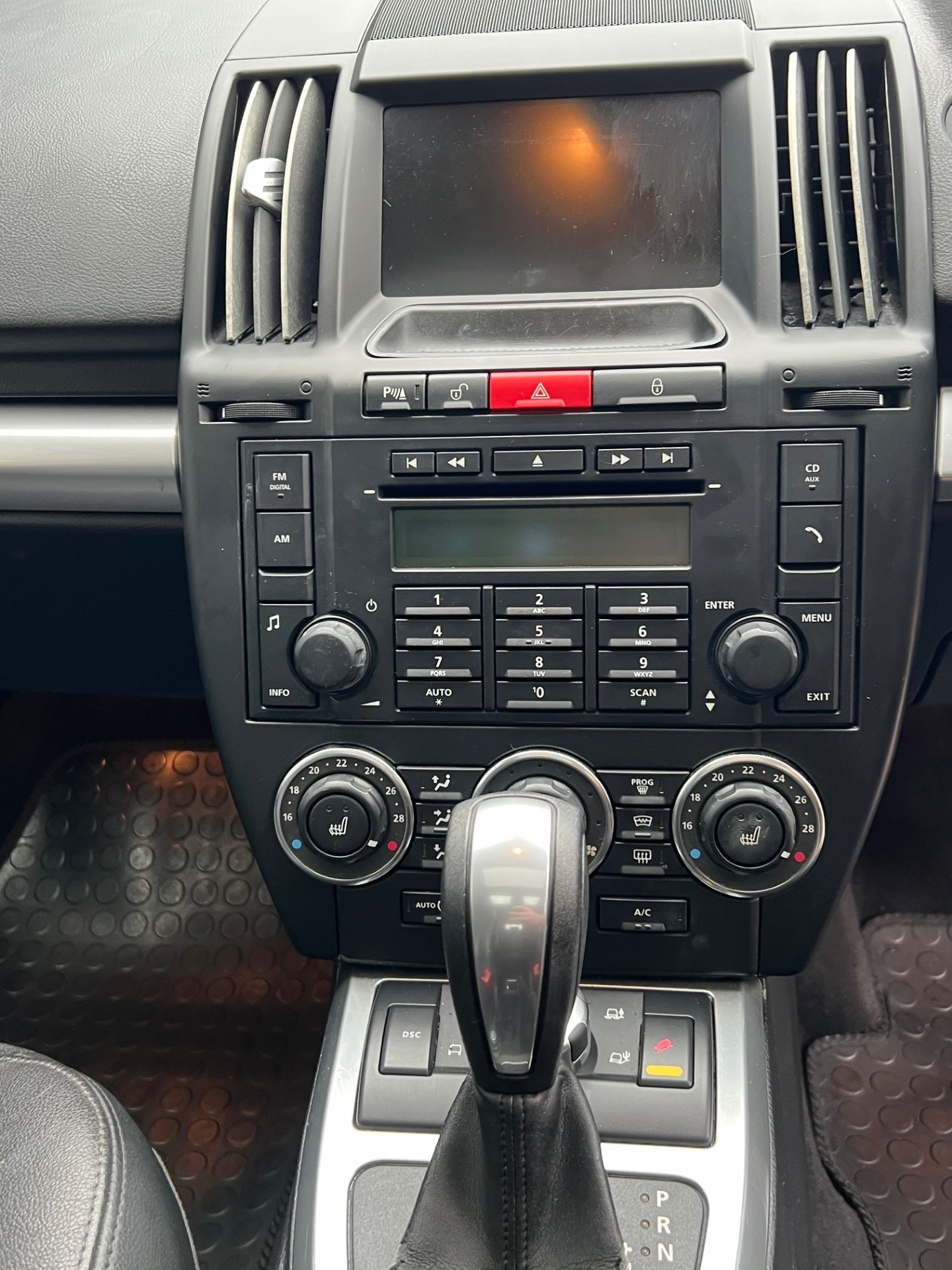 Used Land Rover Freelander 2010 for sale - 76878028: Photo 12