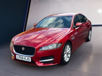 Used Jaguar XF 2016 for sale - 76170397: Photo 2
