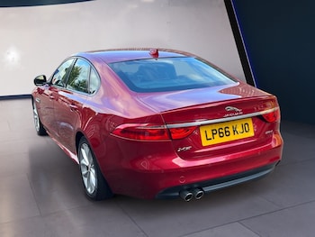 Used Jaguar XF 2016 for sale - 76170397: Photo 4