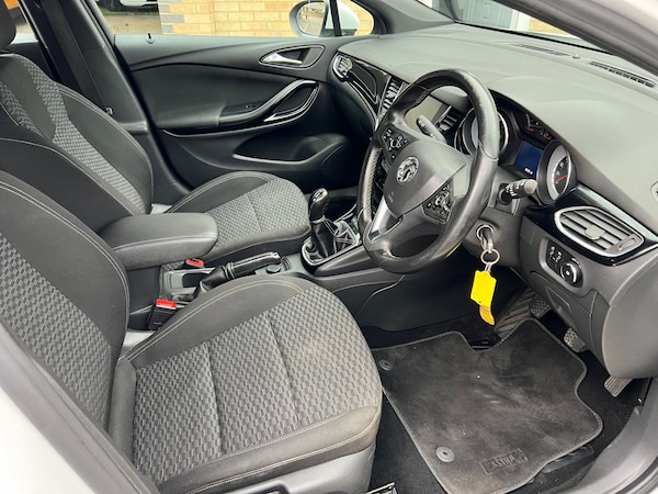 Used Vauxhall Astra 2017 for sale - 76263772: Photo 9