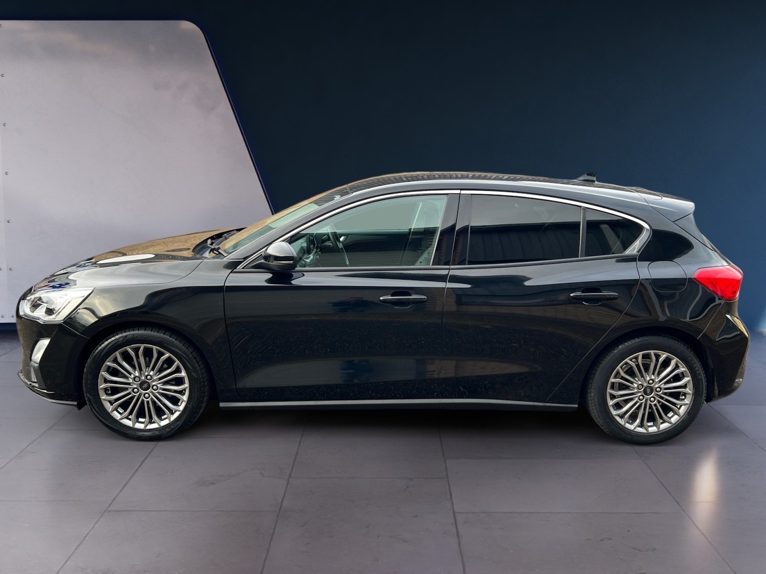 Used Ford Focus 2018 for sale - 76543088: Photo 3