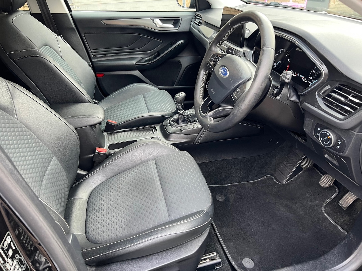 Used Ford Focus 2018 for sale - 76543088: Photo 9