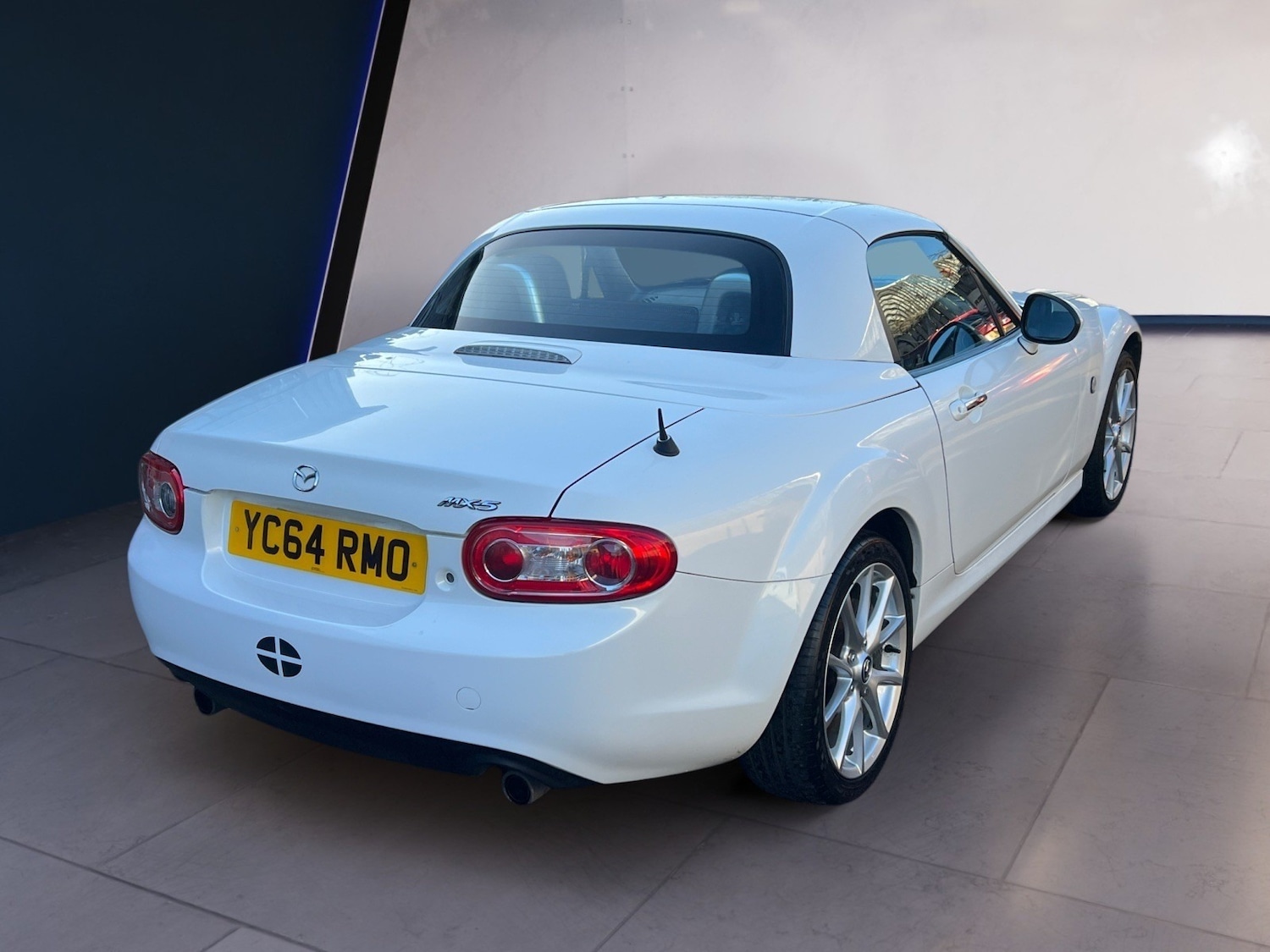 Used Mazda MX-5 2014 for sale - 76791334: Photo 6