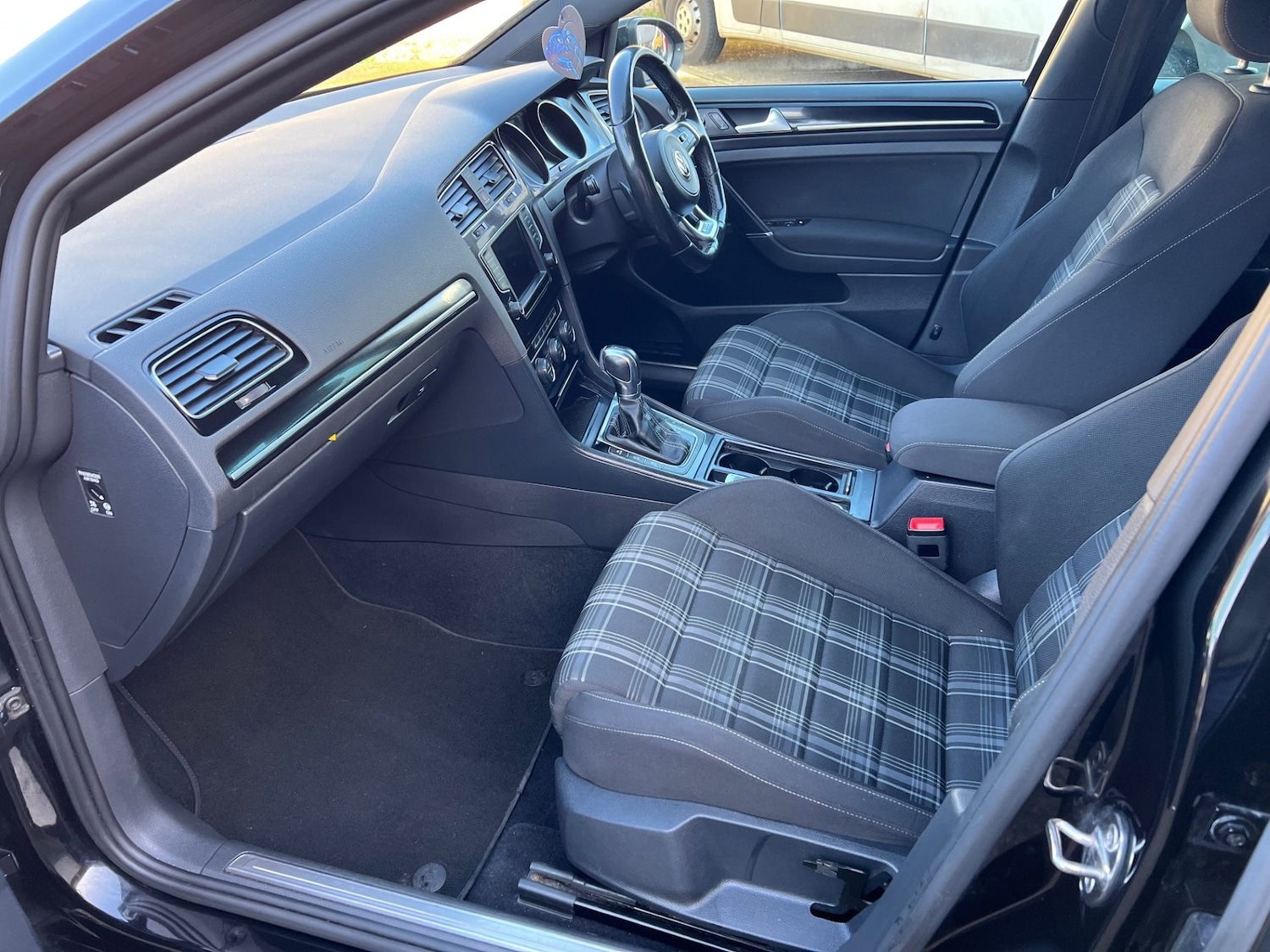 Used Volkswagen Golf 2016 for sale - 77578395: Photo 10