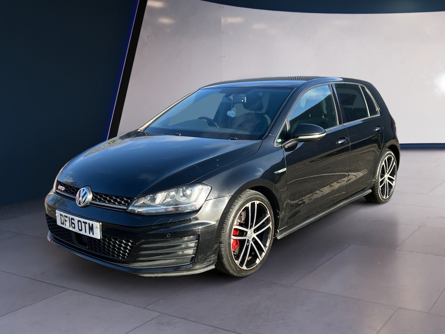 Used Volkswagen Golf 2016 for sale - 77578395: Photo 2