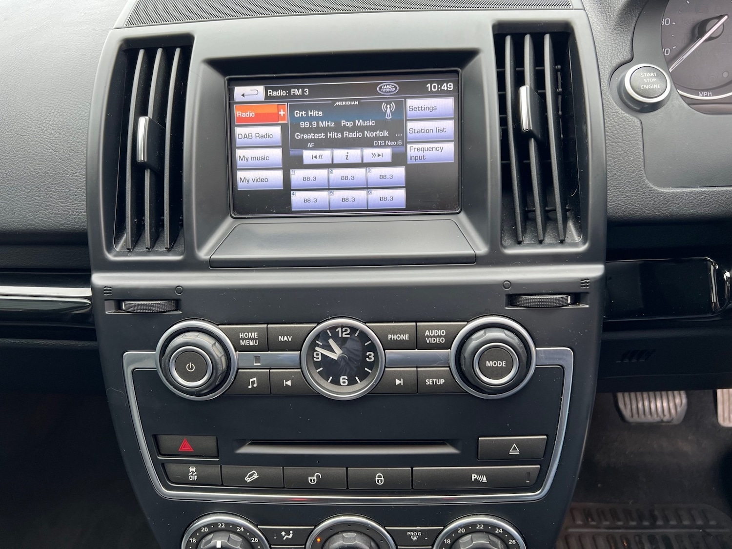 Used Land Rover Freelander 2013 for sale - 77687500: Photo 12