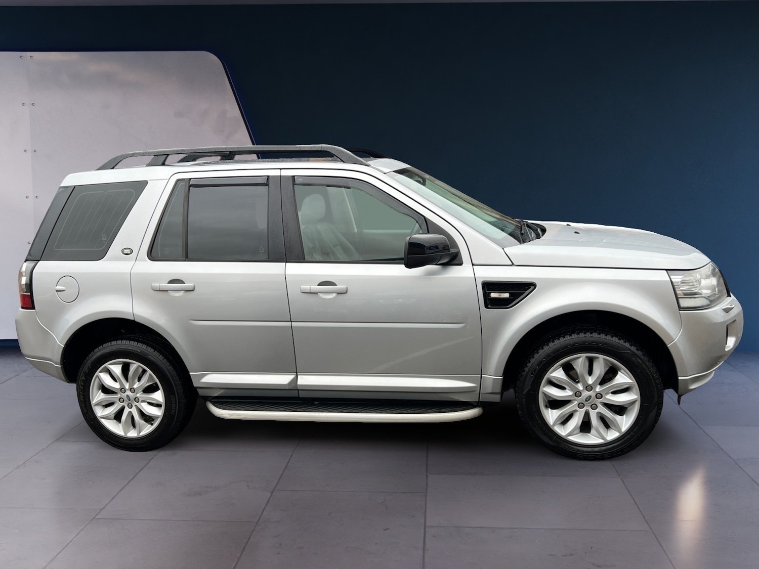 Used Land Rover Freelander 2013 for sale - 77687500: Photo 3