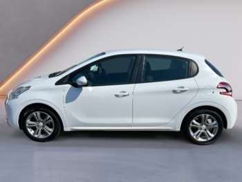 Used Peugeot 208 2012 for sale - 74181476: Photo