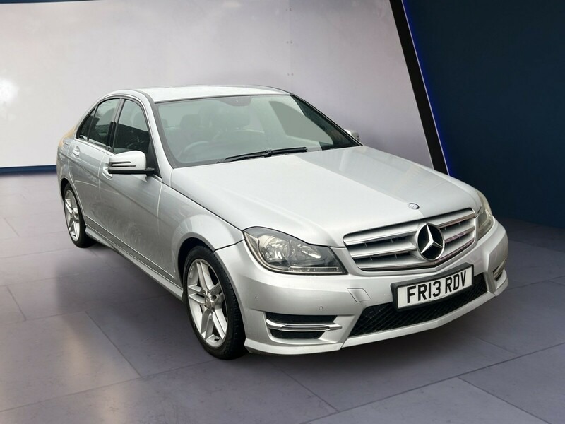 Used Mercedes-Benz C Class 2013 for sale - 77093913: Photo 2