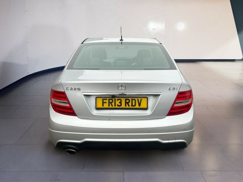 Used Mercedes-Benz C Class 2013 for sale - 77093913: Photo 4