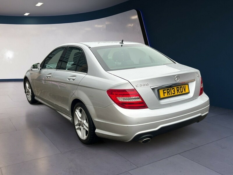 Used Mercedes-Benz C Class 2013 for sale - 77093913: Photo 5