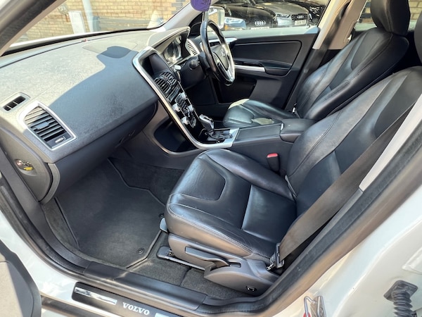 Used Volvo XC60 2015 for sale - 75497358: Photo 10