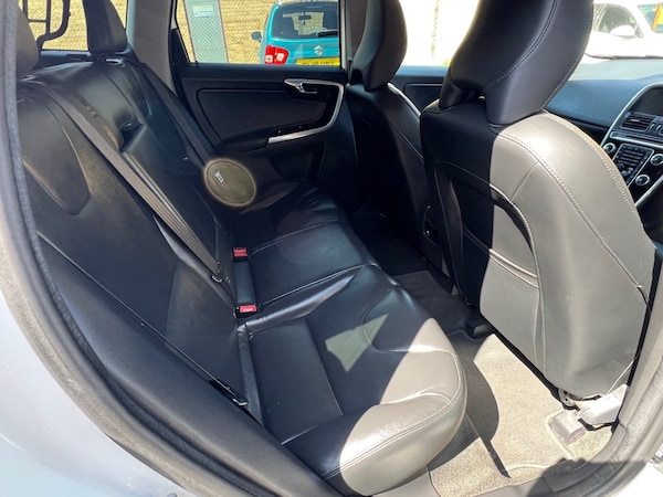 Used Volvo XC60 2015 for sale - 75497358: Photo 14