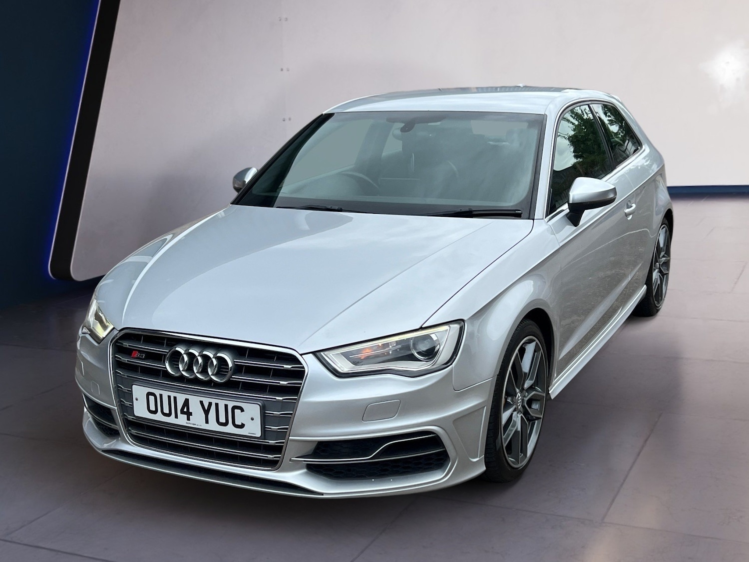 Used Audi A3 2014 for sale - 76363517: Photo 2