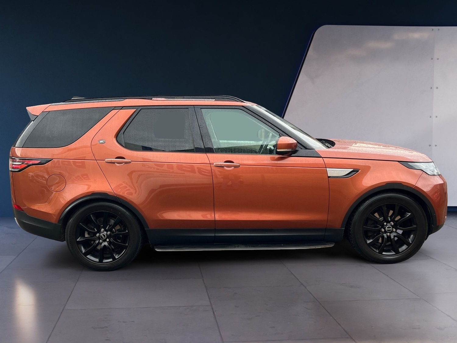 Used Land Rover Discovery 2016 for sale - 76957229: Photo 1