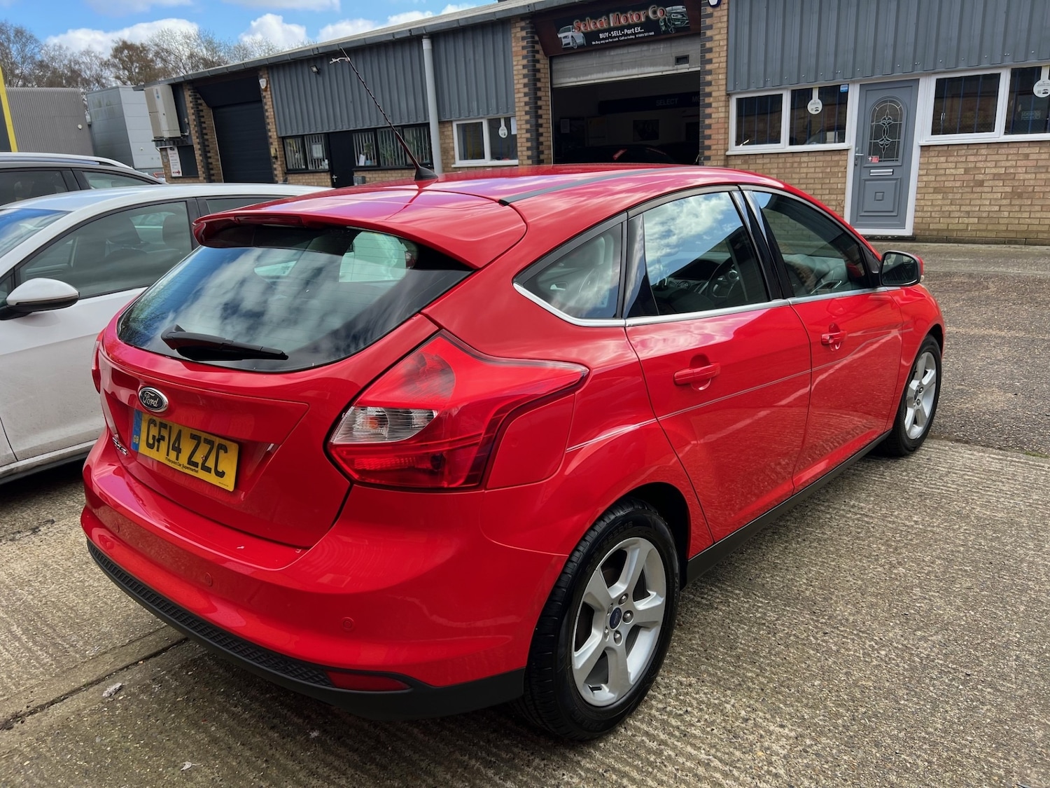 Used Ford Focus 2014 for sale - 78106821: Photo 2