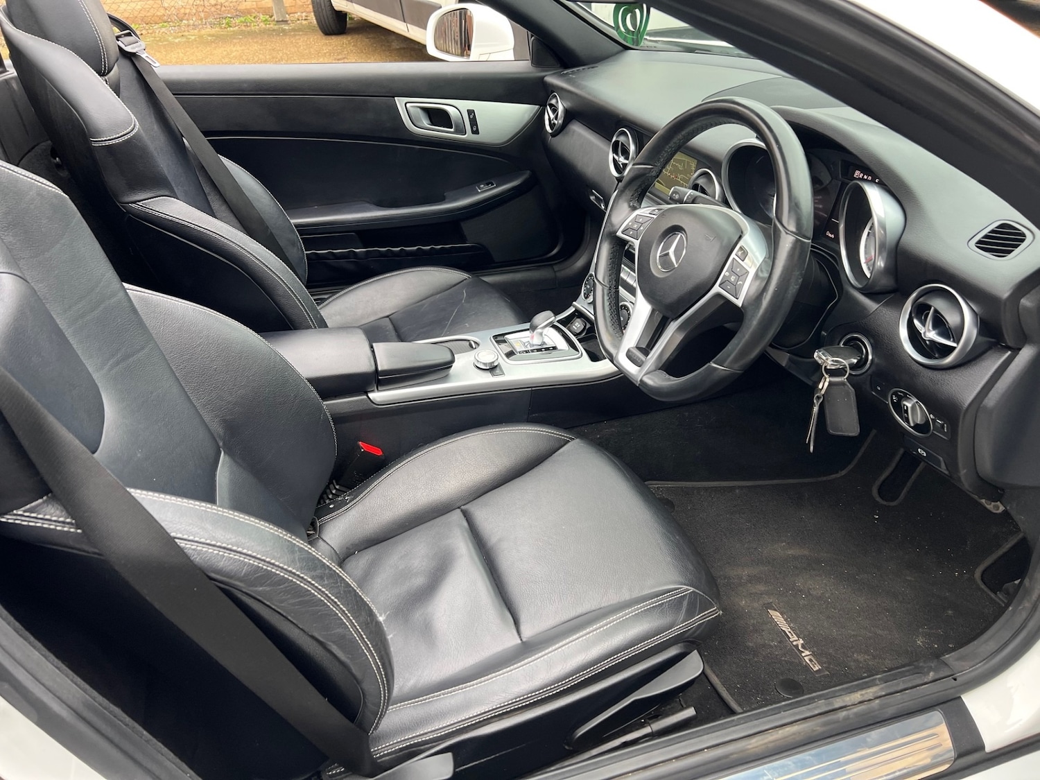 Used Mercedes-Benz SLK 2015 for sale - 76707021: Photo 11